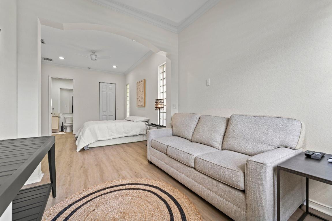 102 Isle Verde Way Way