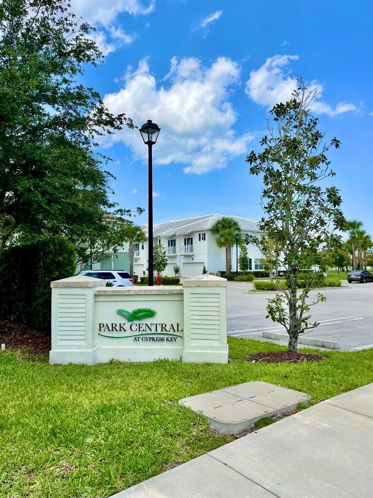 12068 Cypress Key Way