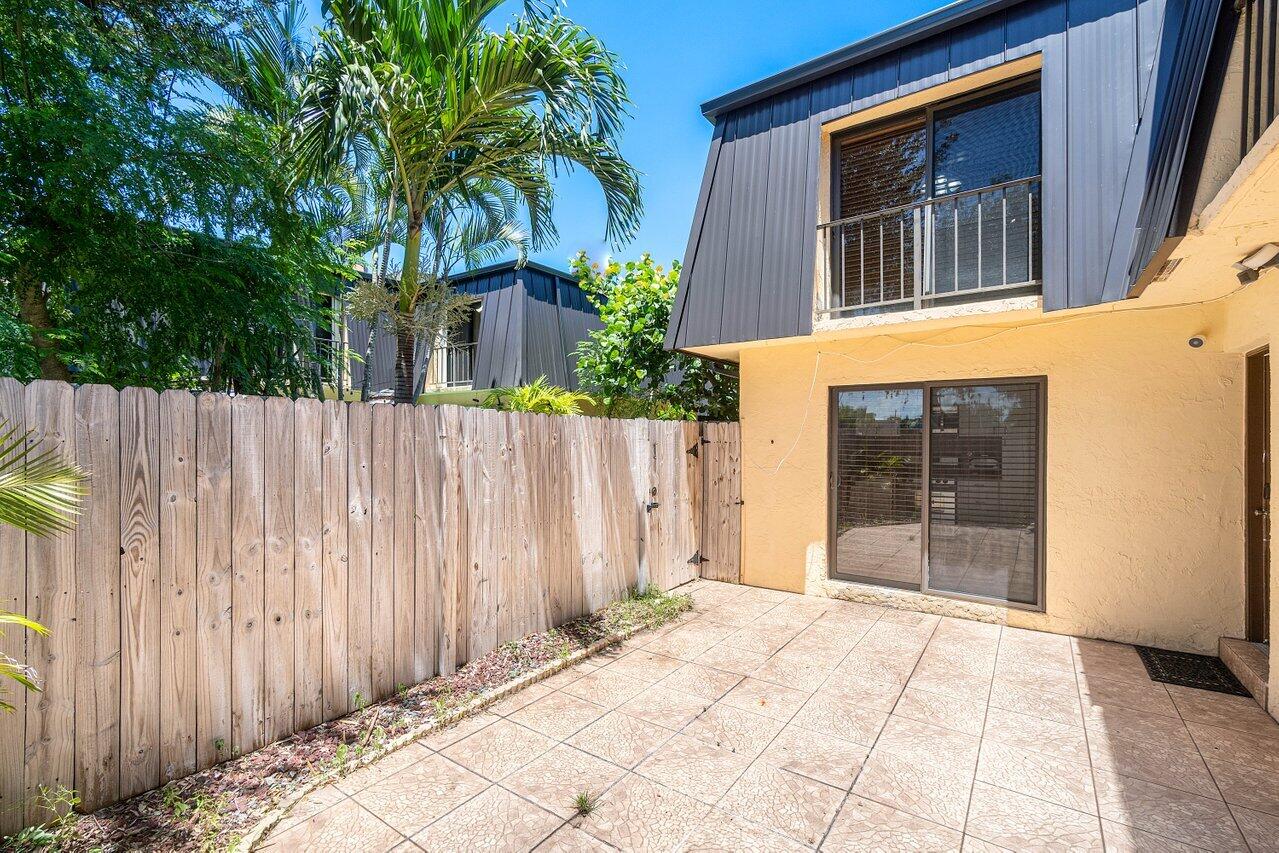 2453 Waterside Drive, Lake Worth