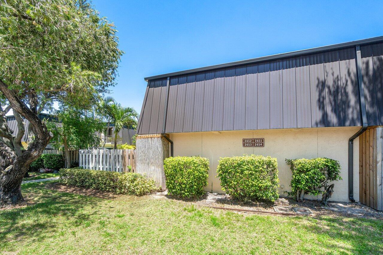 2453 Waterside Drive, Lake Worth