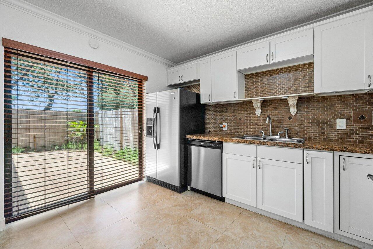 2453 Waterside Drive, Lake Worth