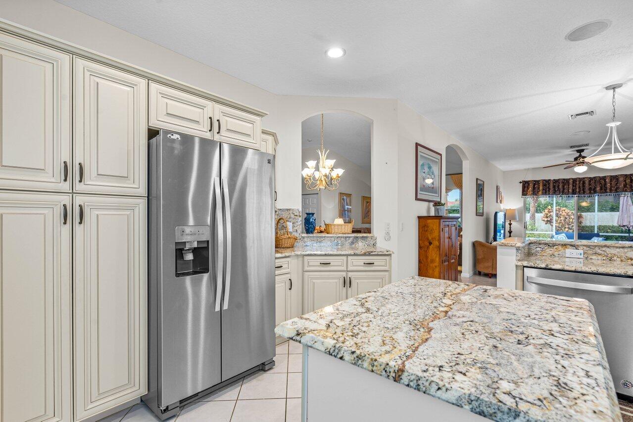 9756 Arbor View Drive S