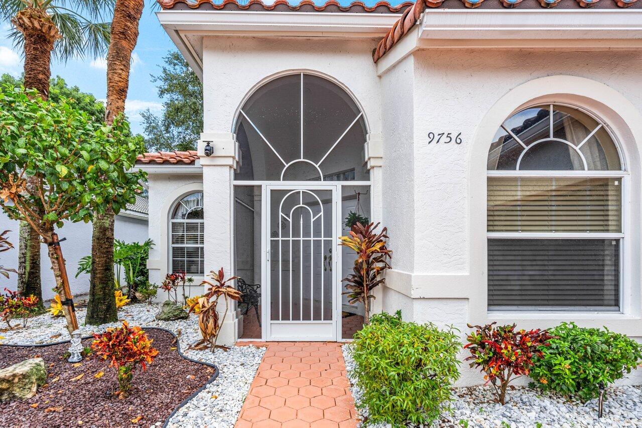 9756 Arbor View Drive S