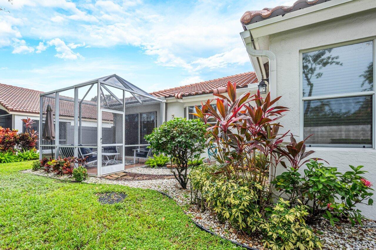 9756 Arbor View Drive S