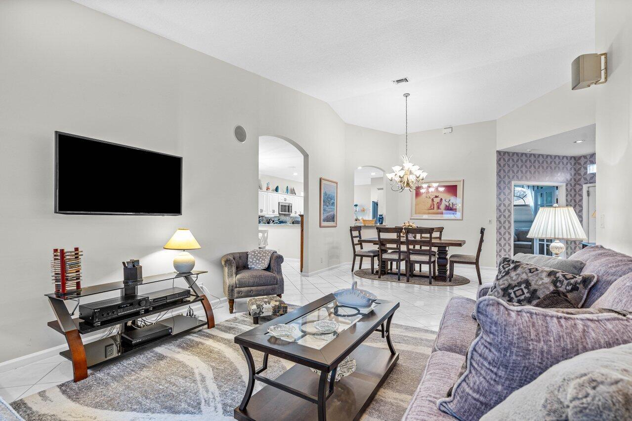 9756 Arbor View Drive S