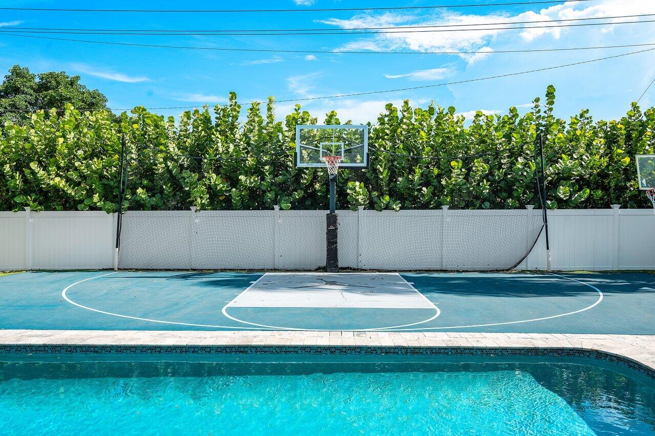 900 SW 16th Street, Boca Raton