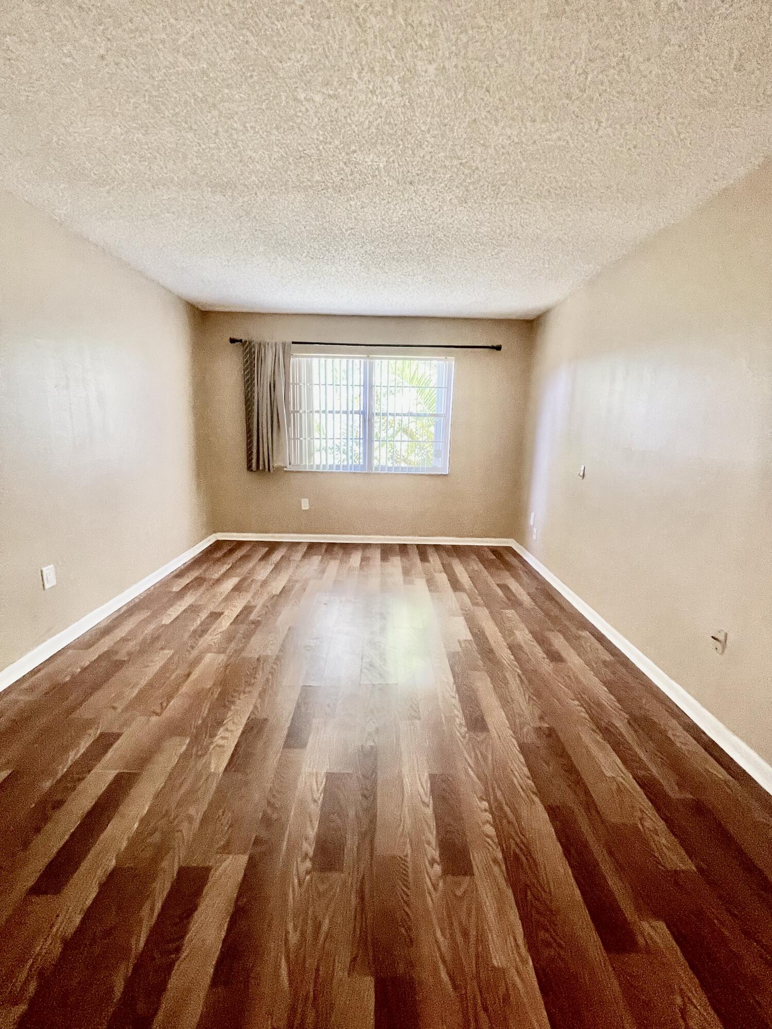 4364 NW 9th Avenue 14-2b, Deerfield Beach Unit: 14-2b