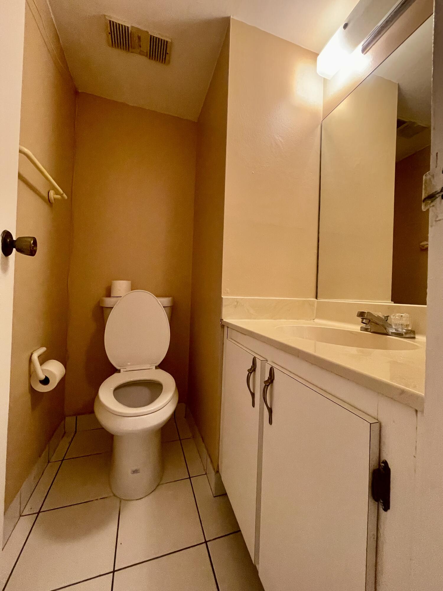 4364 NW 9th Avenue 14-2b, Deerfield Beach Unit: 14-2b