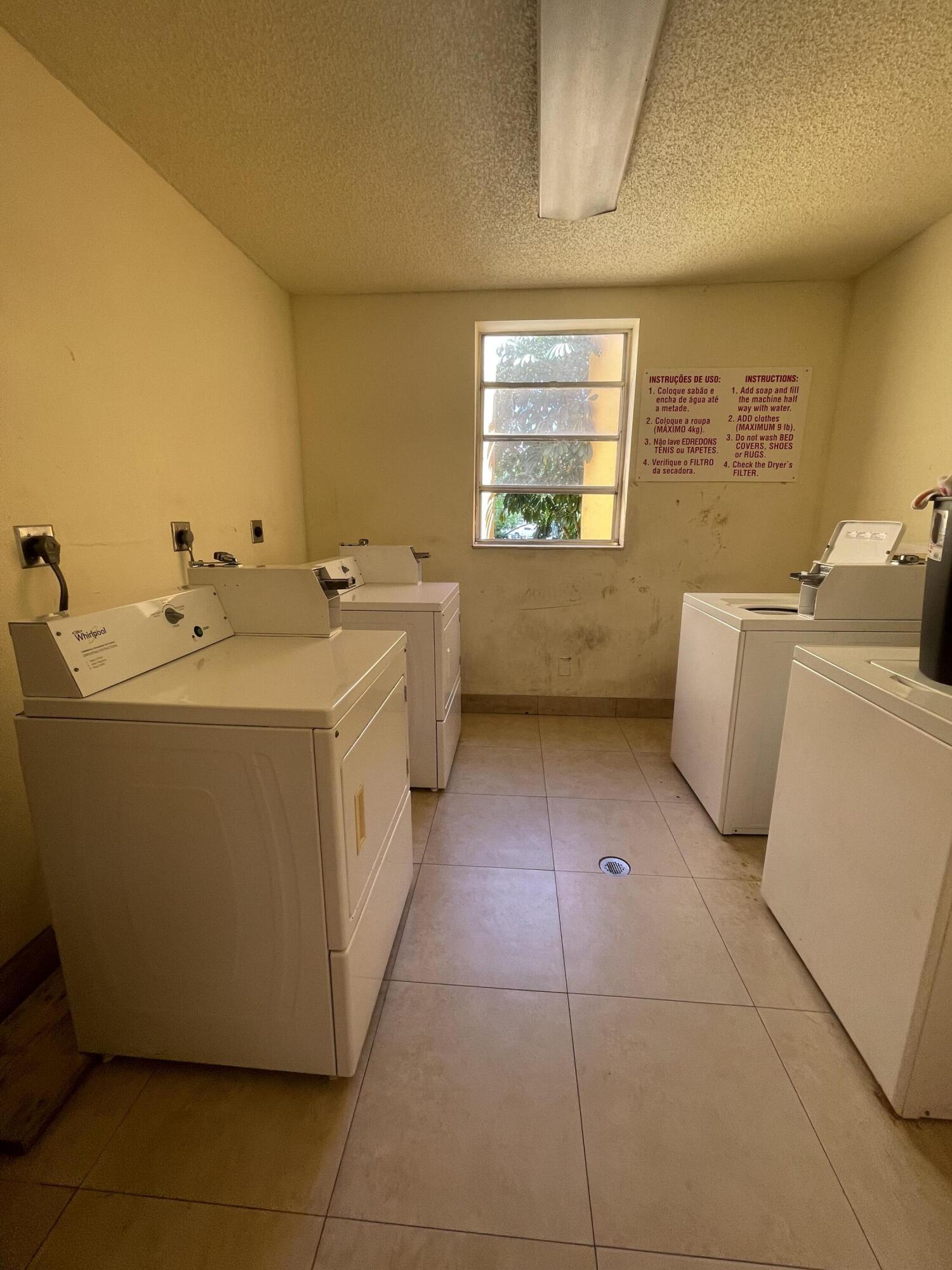 4364 NW 9th Avenue 14-2b, Deerfield Beach Unit: 14-2b