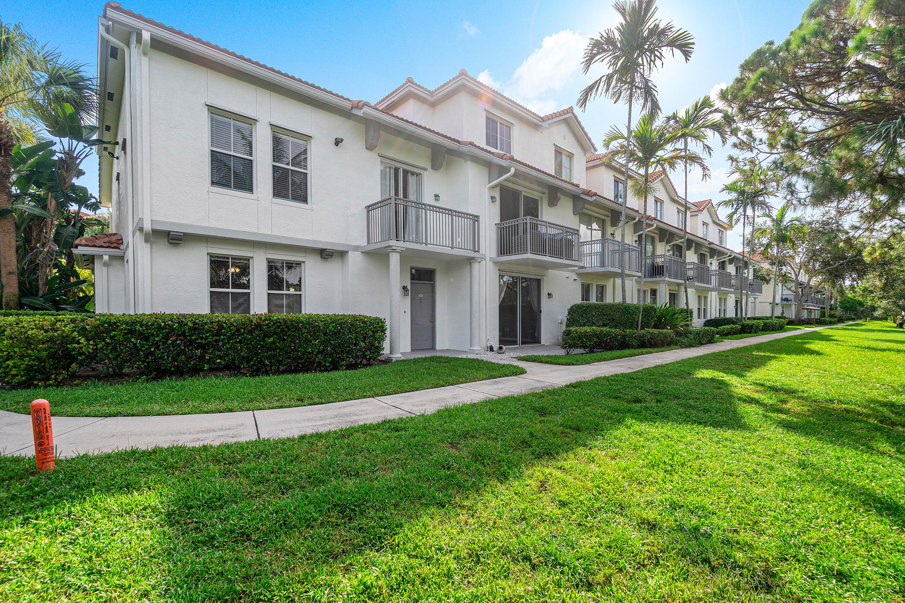 2046 Alta Meadows Lane 1910, Delray Beach Unit: 1910