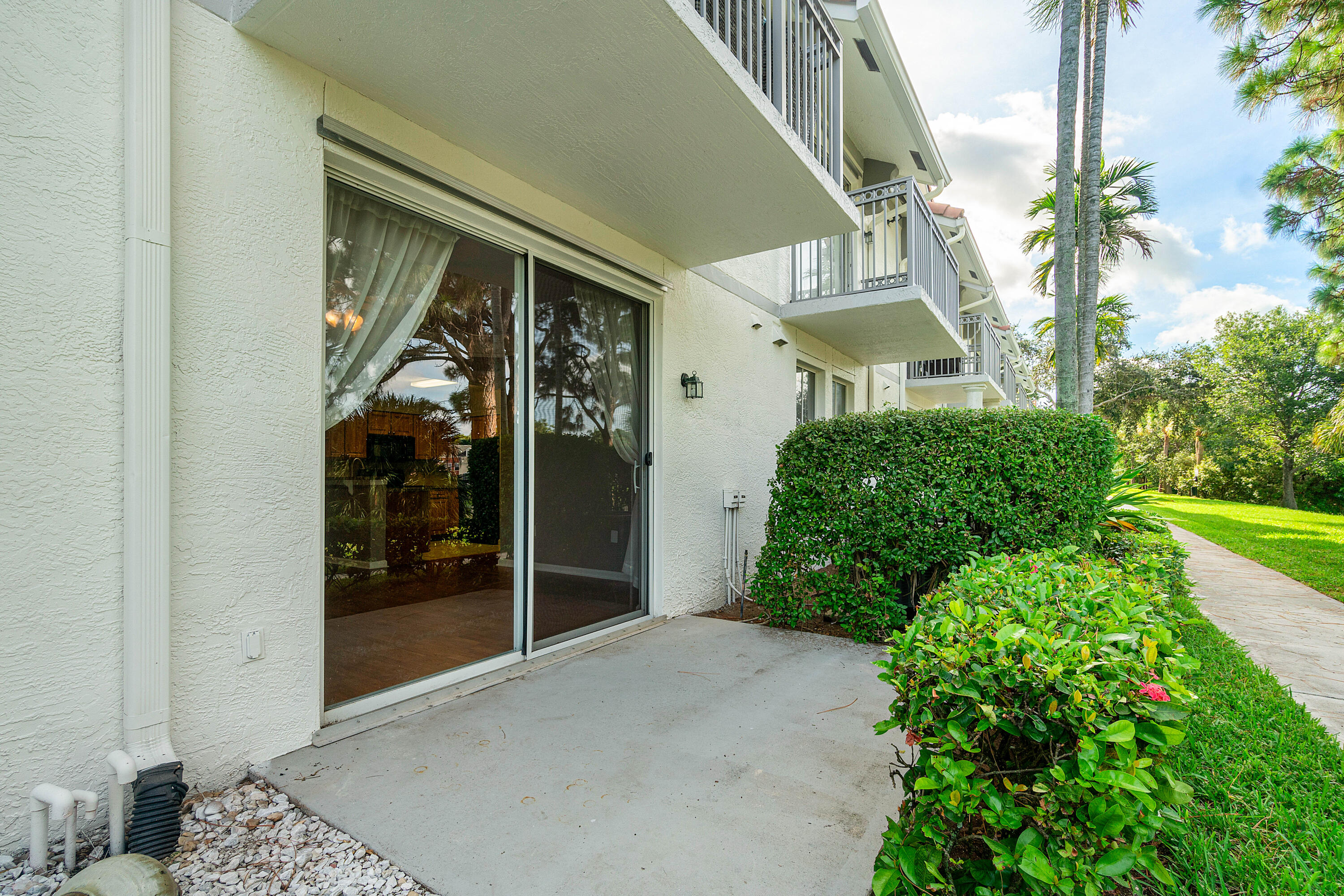 2046 Alta Meadows Lane 1910, Delray Beach Unit: 1910