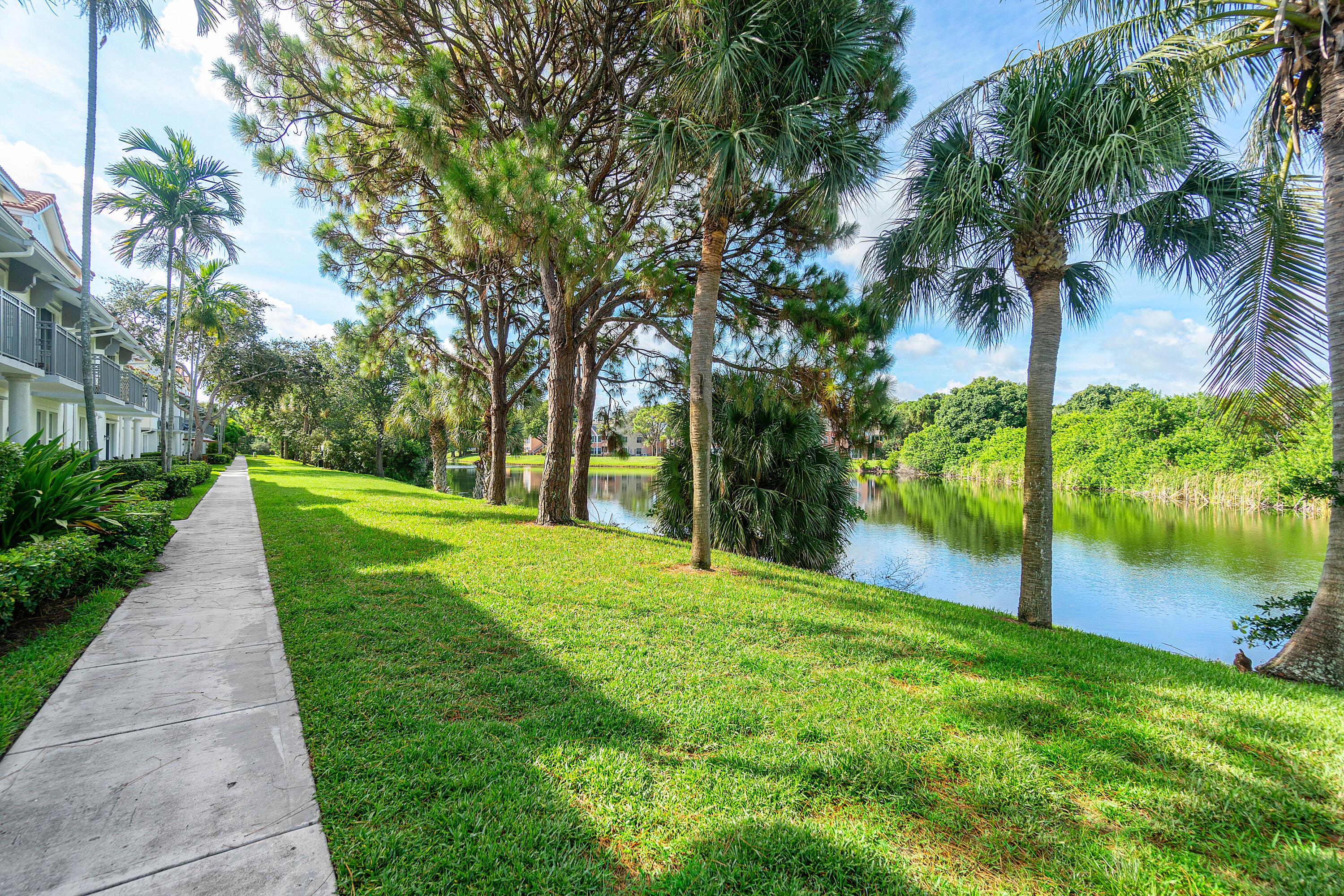 2046 Alta Meadows Lane 1910, Delray Beach Unit: 1910