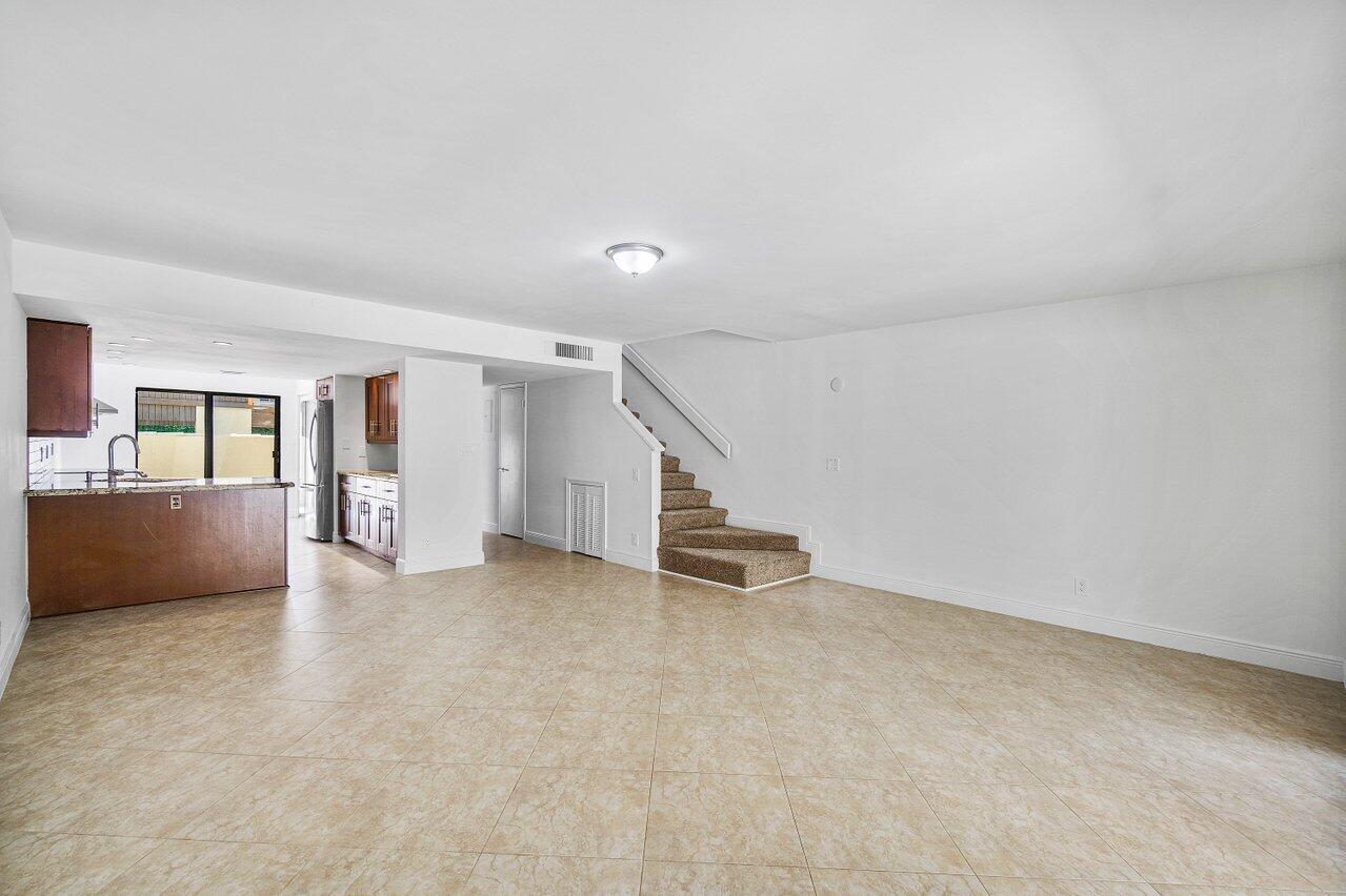 1330 NW 13th Street, 16, Boca Raton Unit: 16