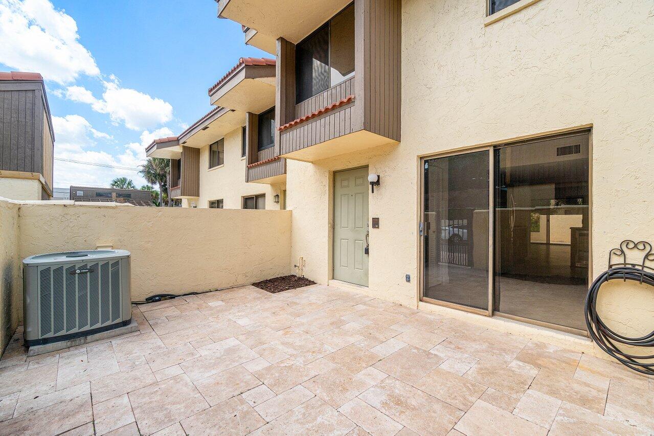 1330 NW 13th Street, 16, Boca Raton Unit: 16