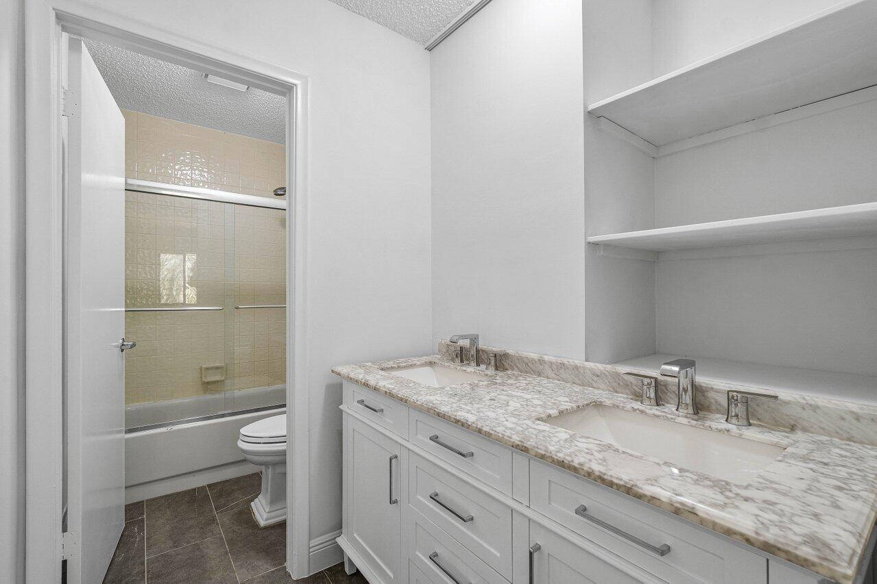 1330 NW 13th Street, 16, Boca Raton Unit: 16