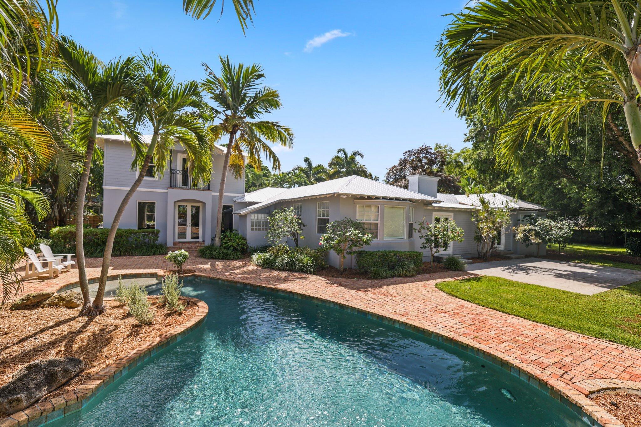 920 Hibiscus Lane