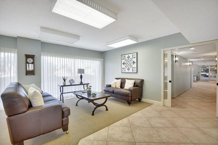 555 NW 4th Avenue 520
