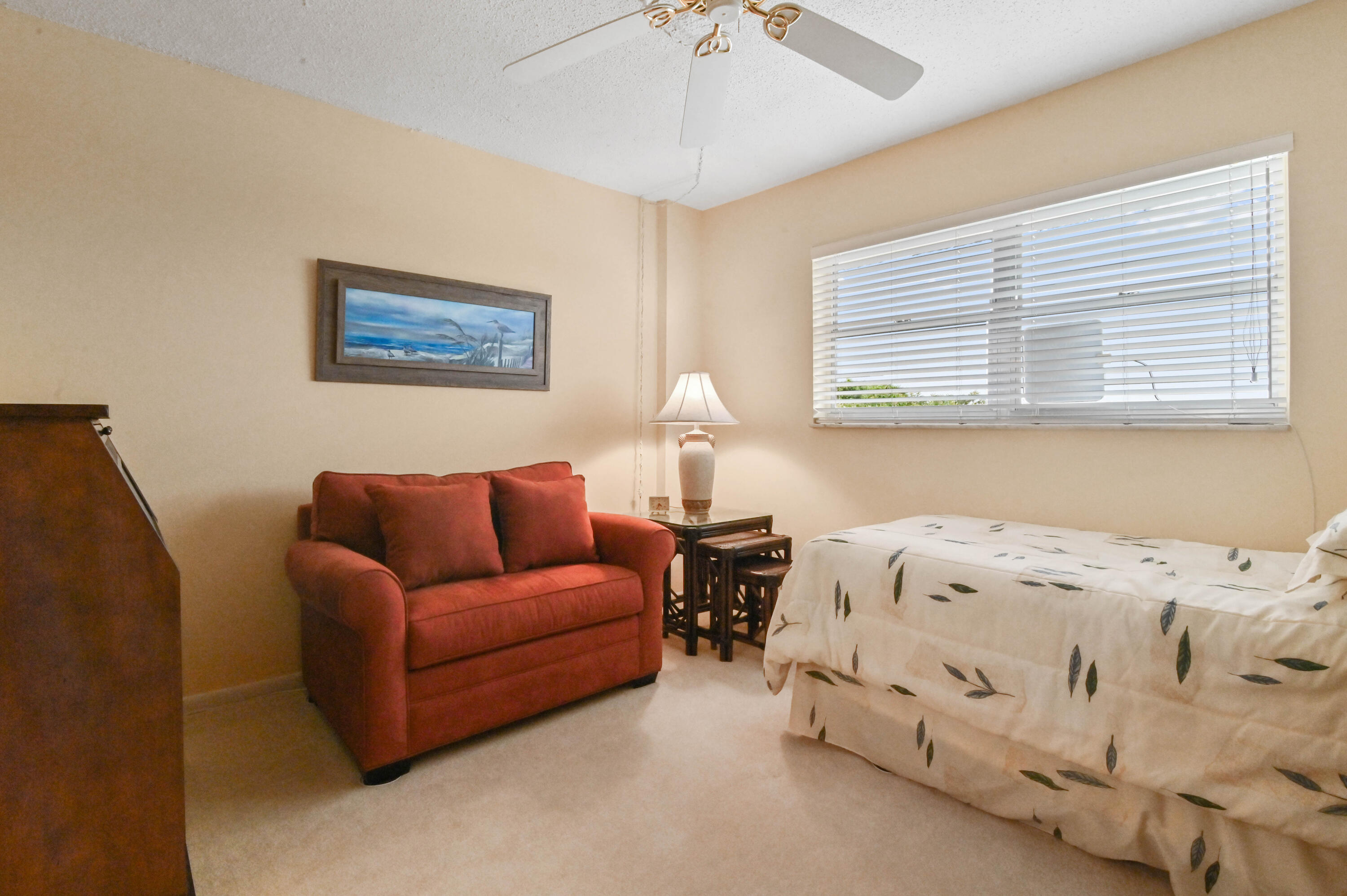 555 NW 4th Avenue 520