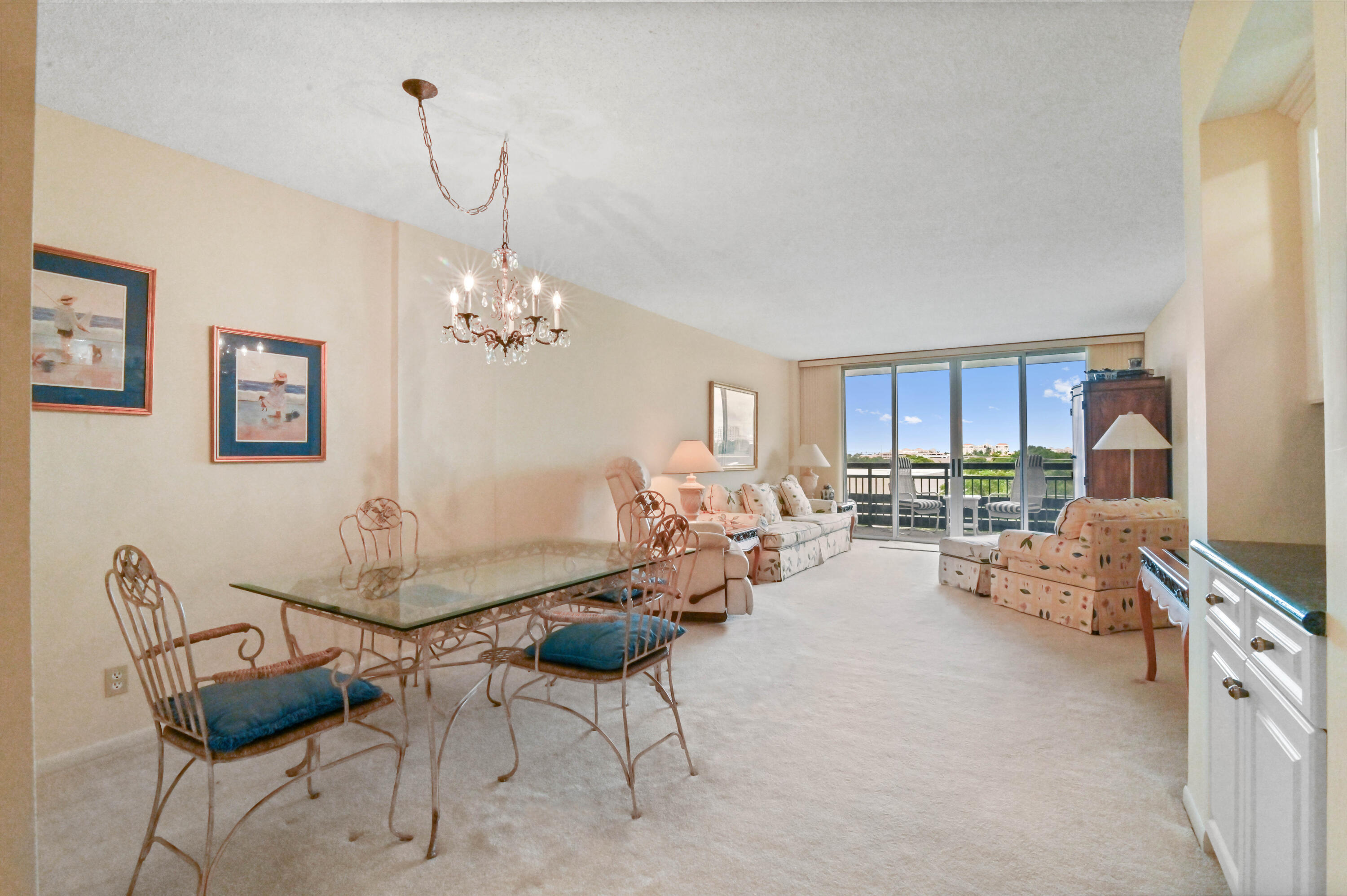 555 NW 4th Avenue 520