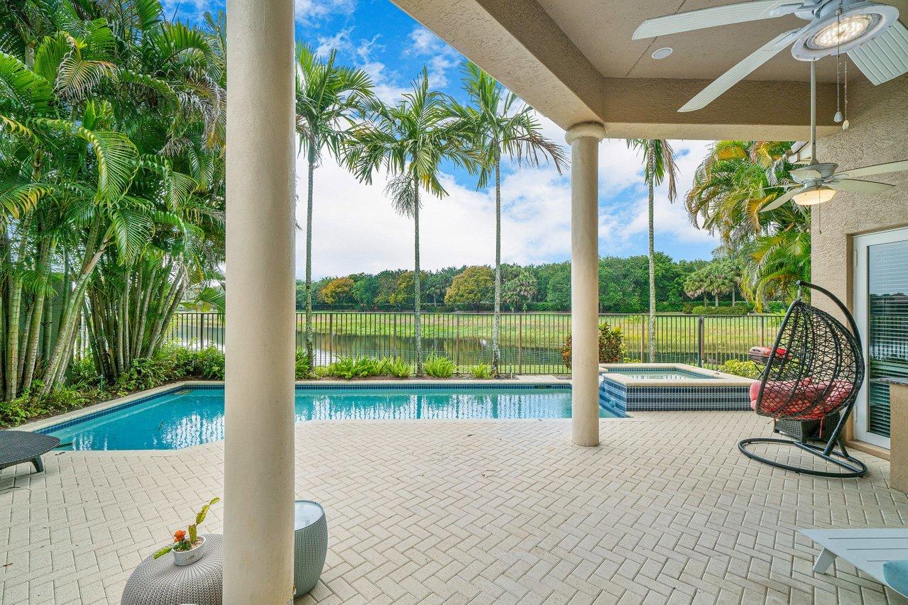 17771 Lake Azure Way