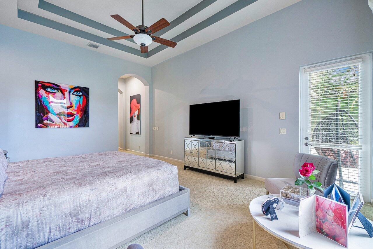 17771 Lake Azure Way