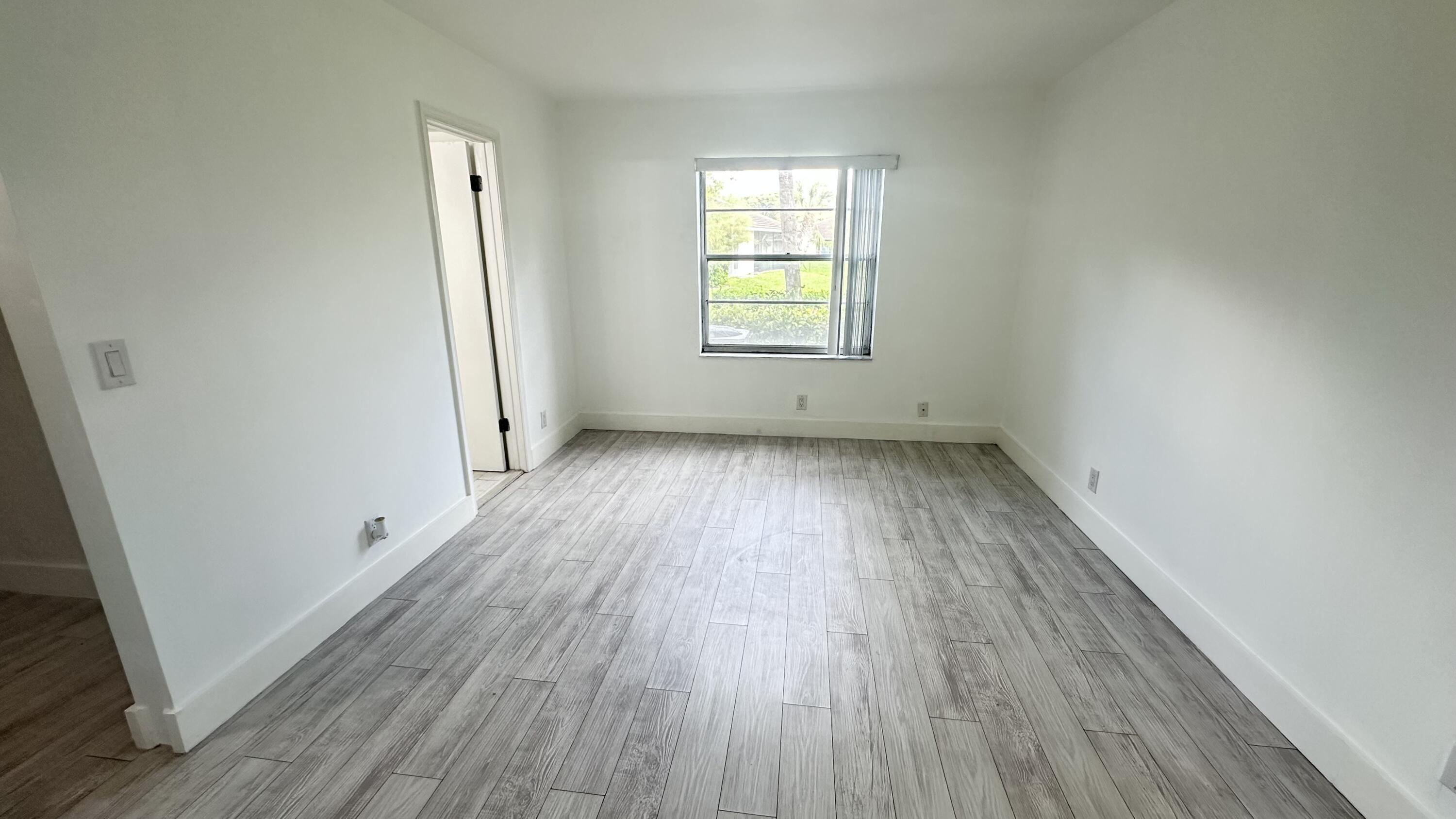 9991 Three Lakes Circle #25-C