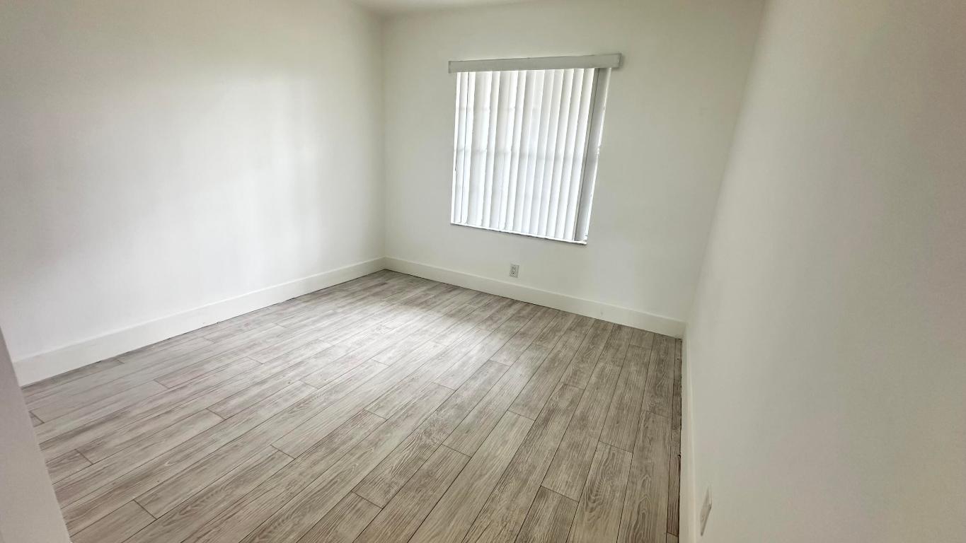 9991 Three Lakes Circle #25-C