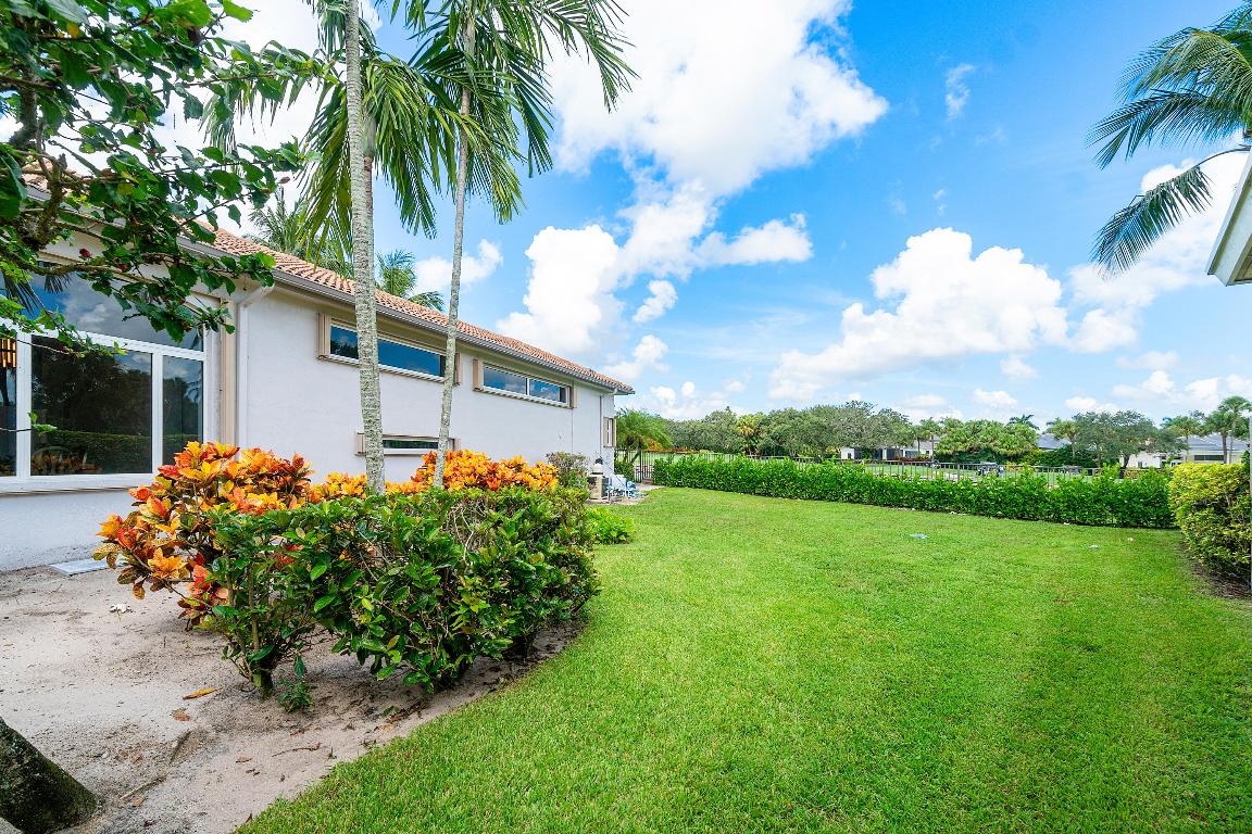 8119 Laurel Ridge Court, Delray Beach