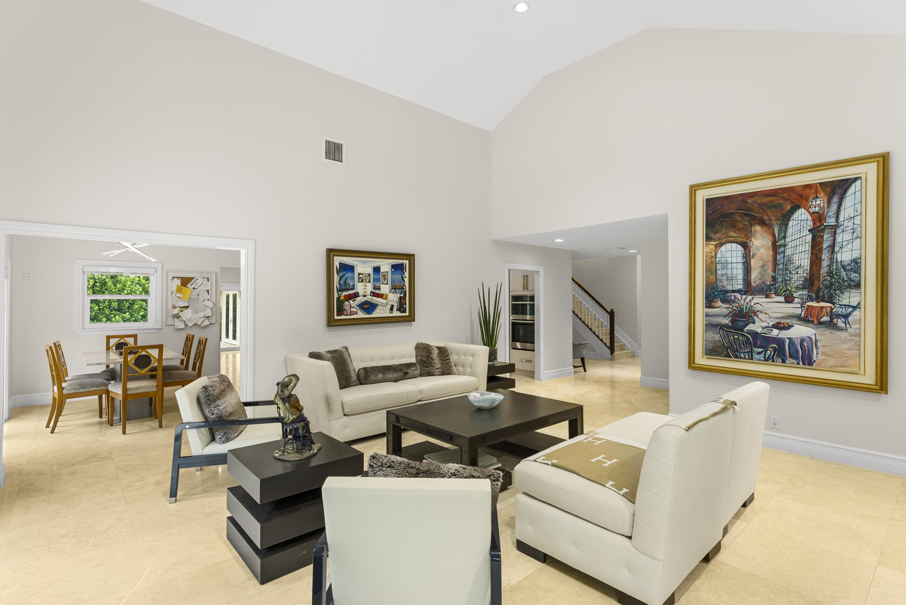 915 Parkside Circle N