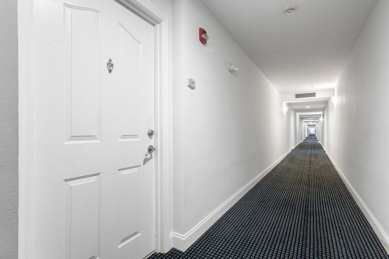 250 NE 3rd Avenue 1-205