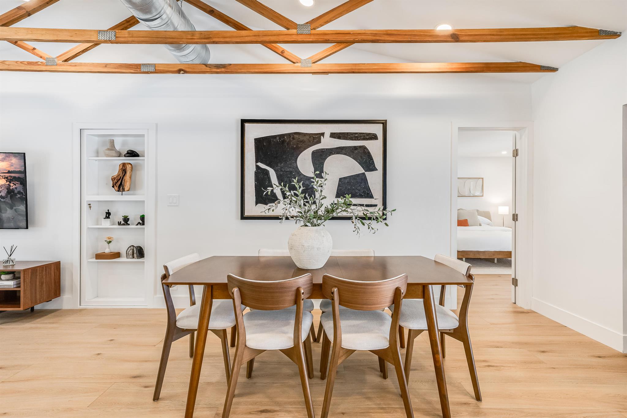 739 NW 7th Street