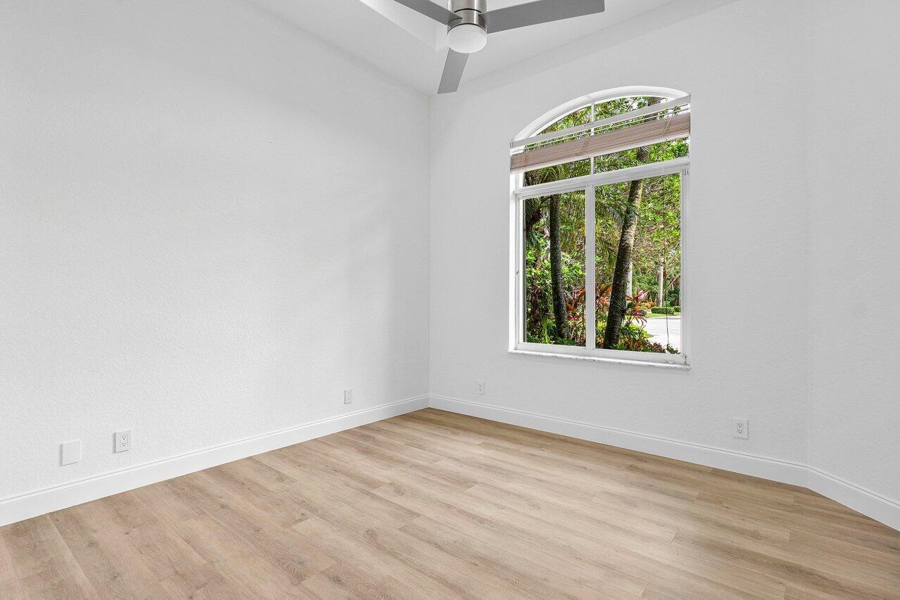 7976 Villa D Este Way