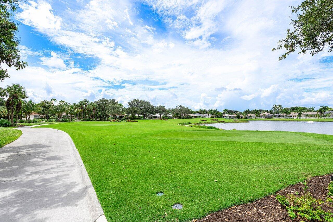 7976 Villa D Este Way