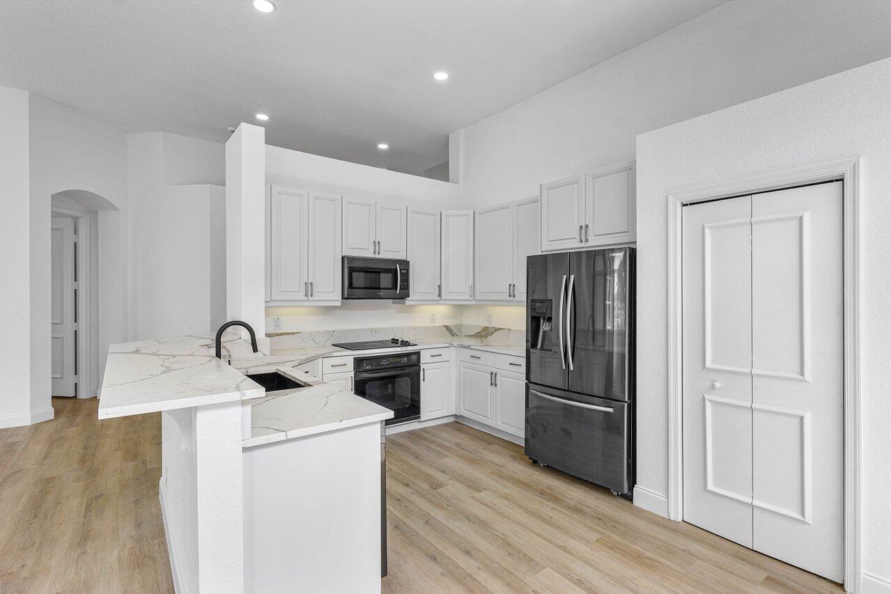 7976 Villa D Este Way