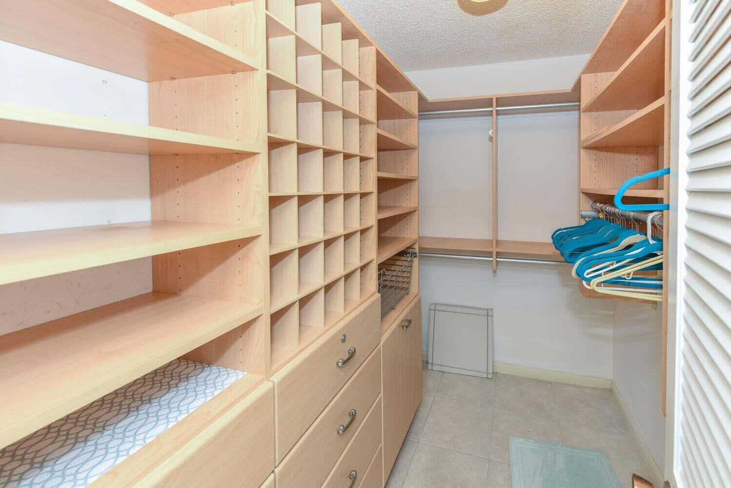 300 John F Kennedy Drive 208, Atlantis Unit: 208