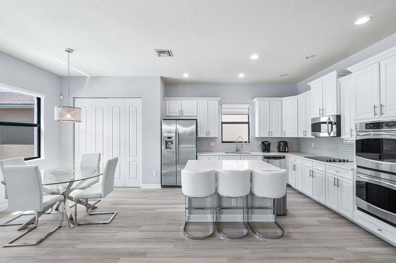 15703 Glencrest Avenue