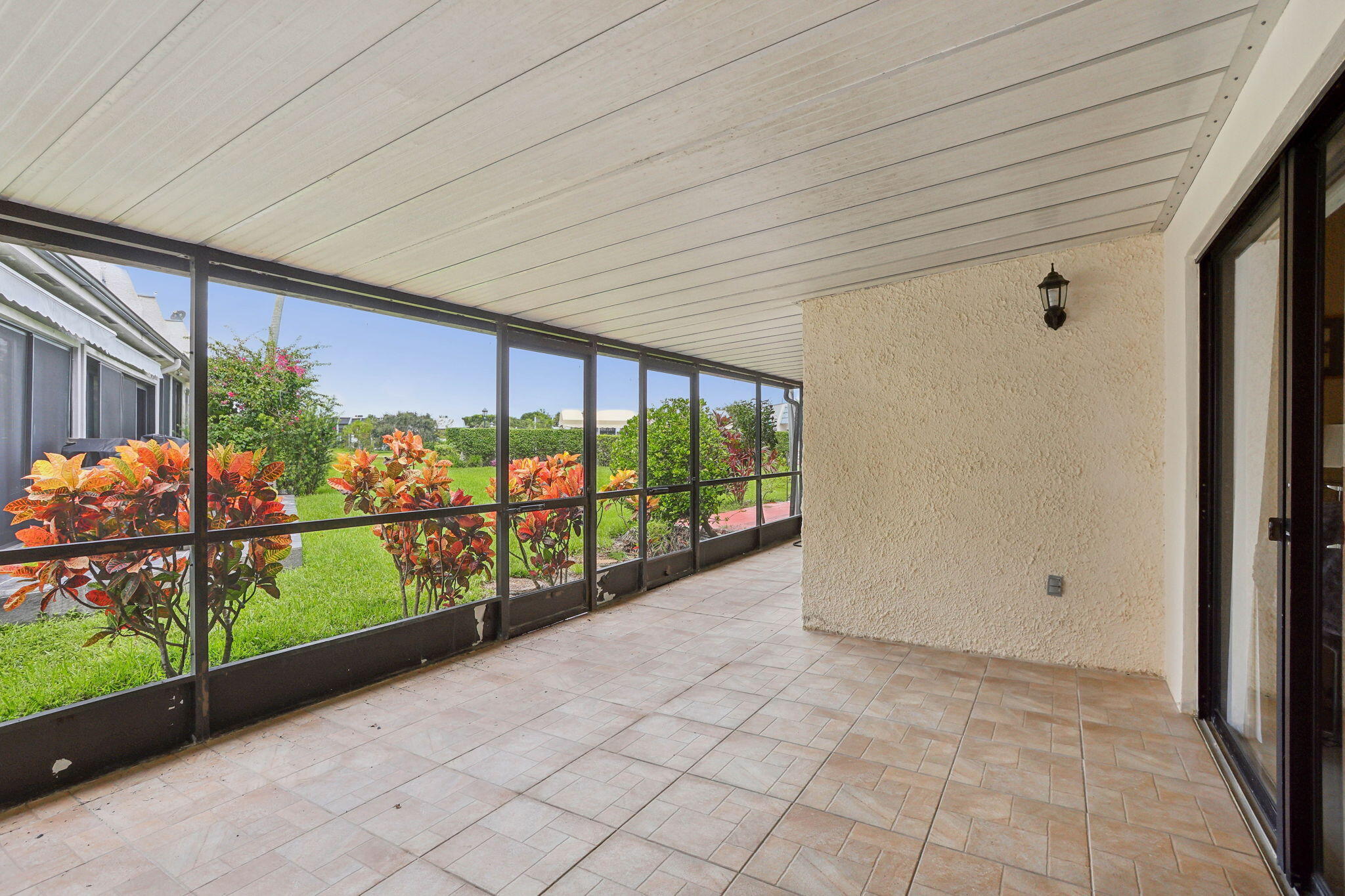 4482 Fountains Drive 4482
