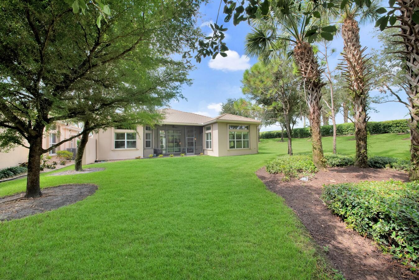 9867 Bluefield Drive, Boynton Beach