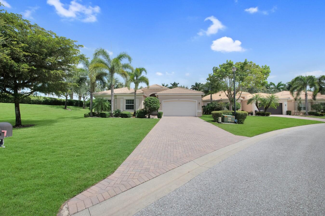 9867 Bluefield Drive, Boynton Beach