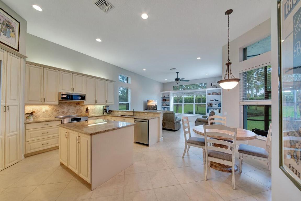 9867 Bluefield Drive, Boynton Beach