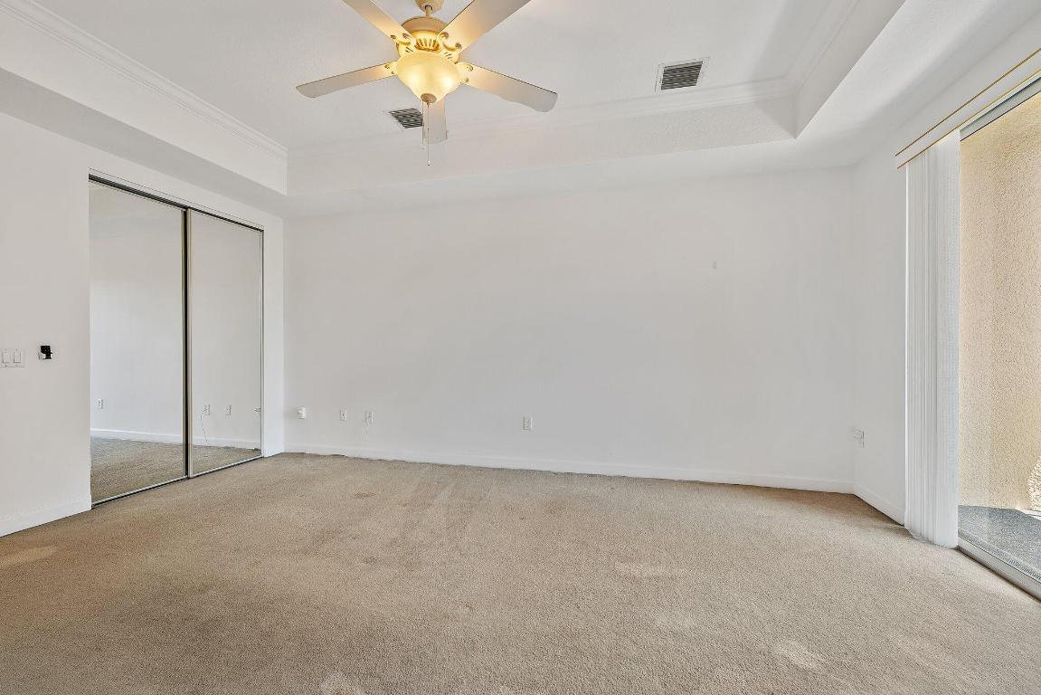 11792 Valencia Gardens Avenue