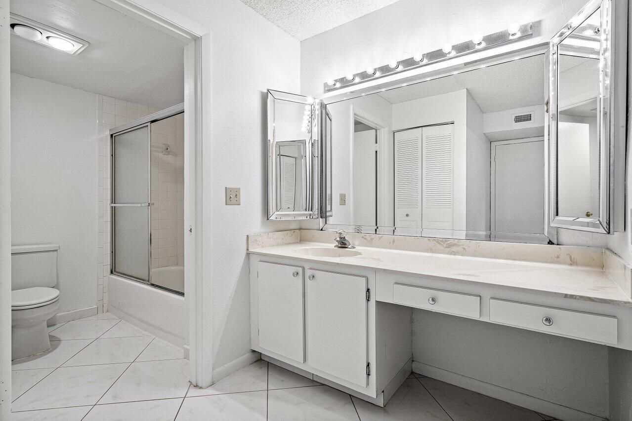 9292 Vista Del Lago C, C, Boca Raton Unit: C