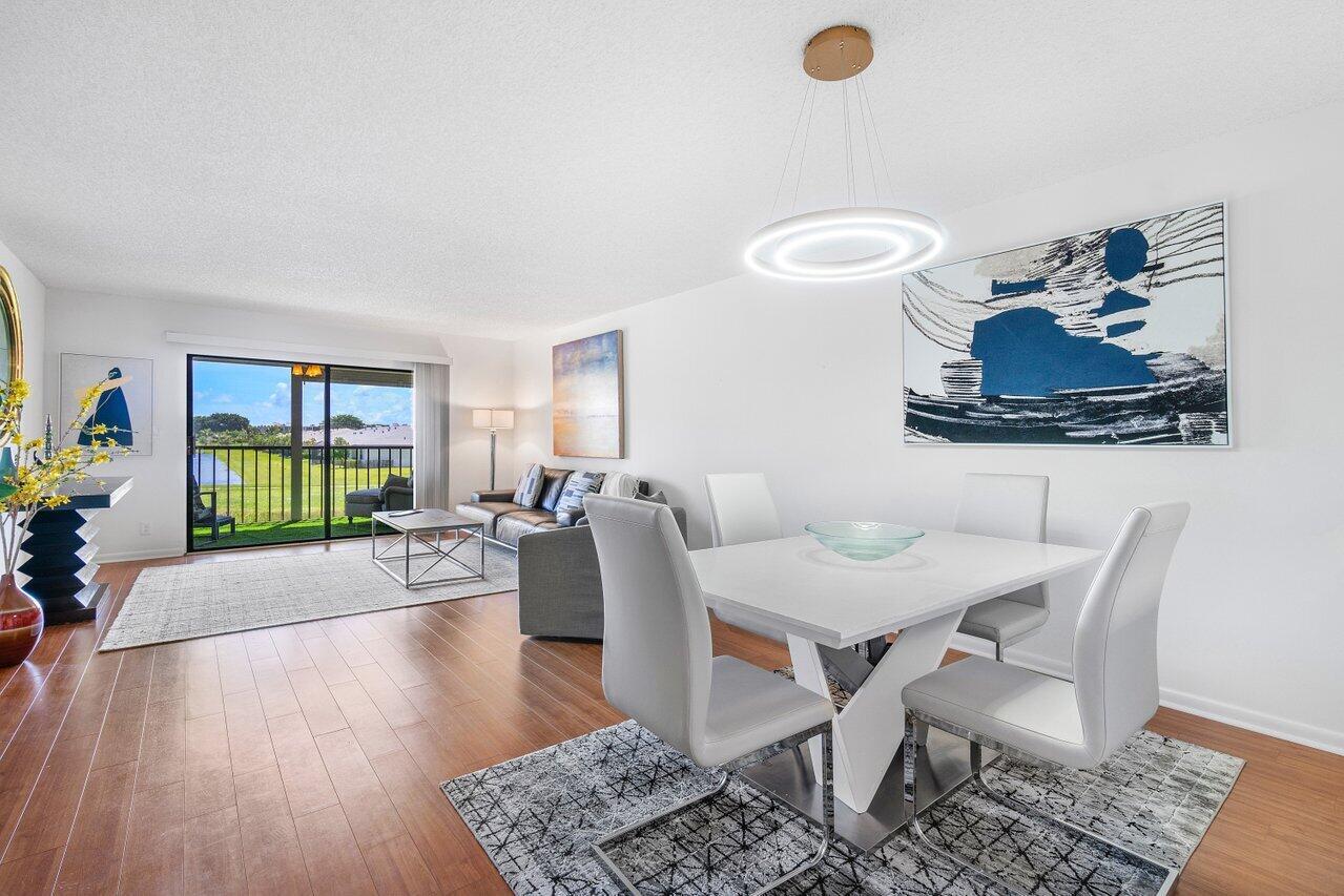 6866 Huntington Lane 205