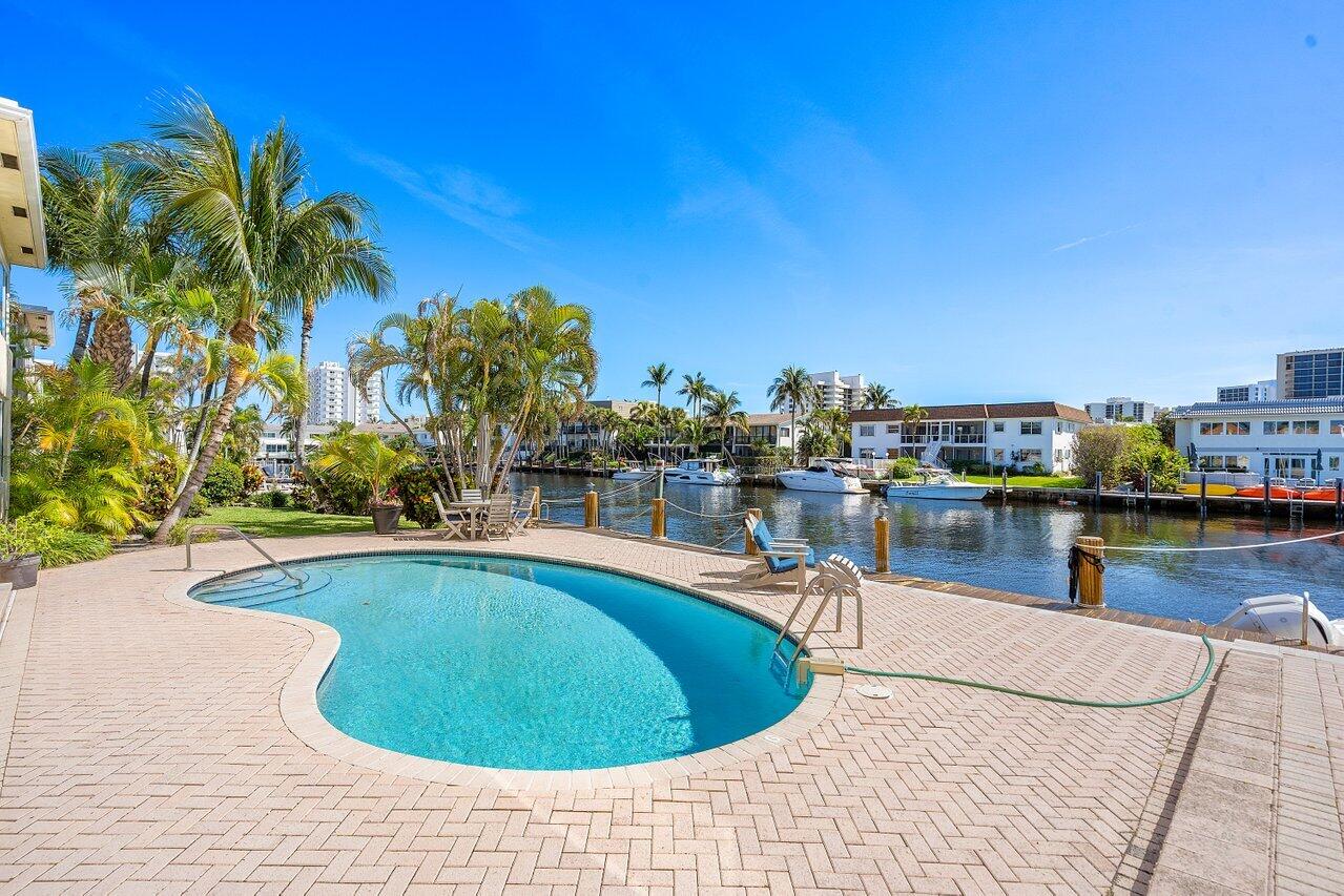 1024 Bel Air Drive 2