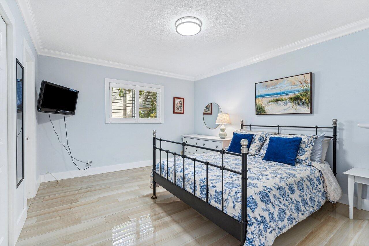 1024 Bel Air Drive 2