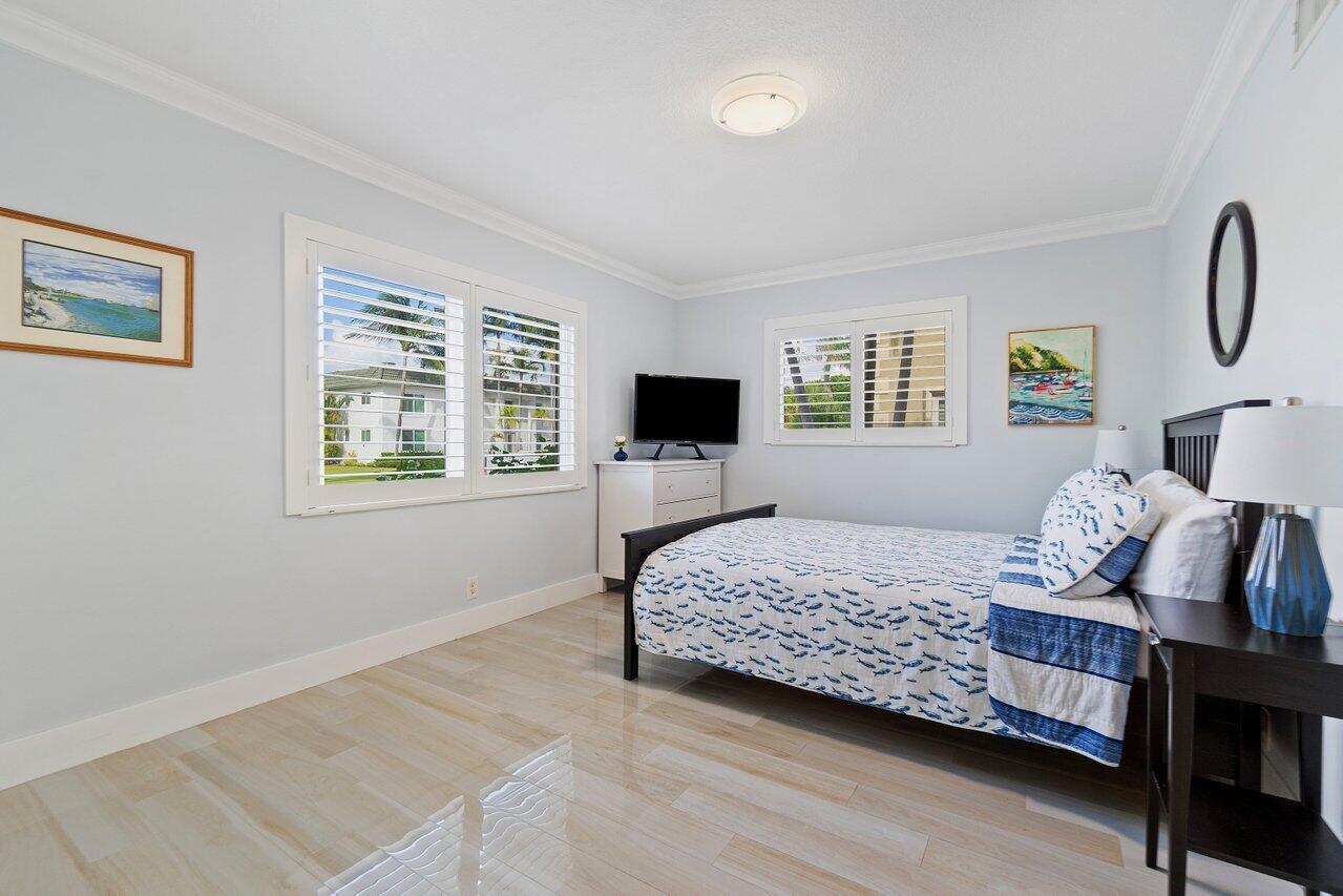 1024 Bel Air Drive 2
