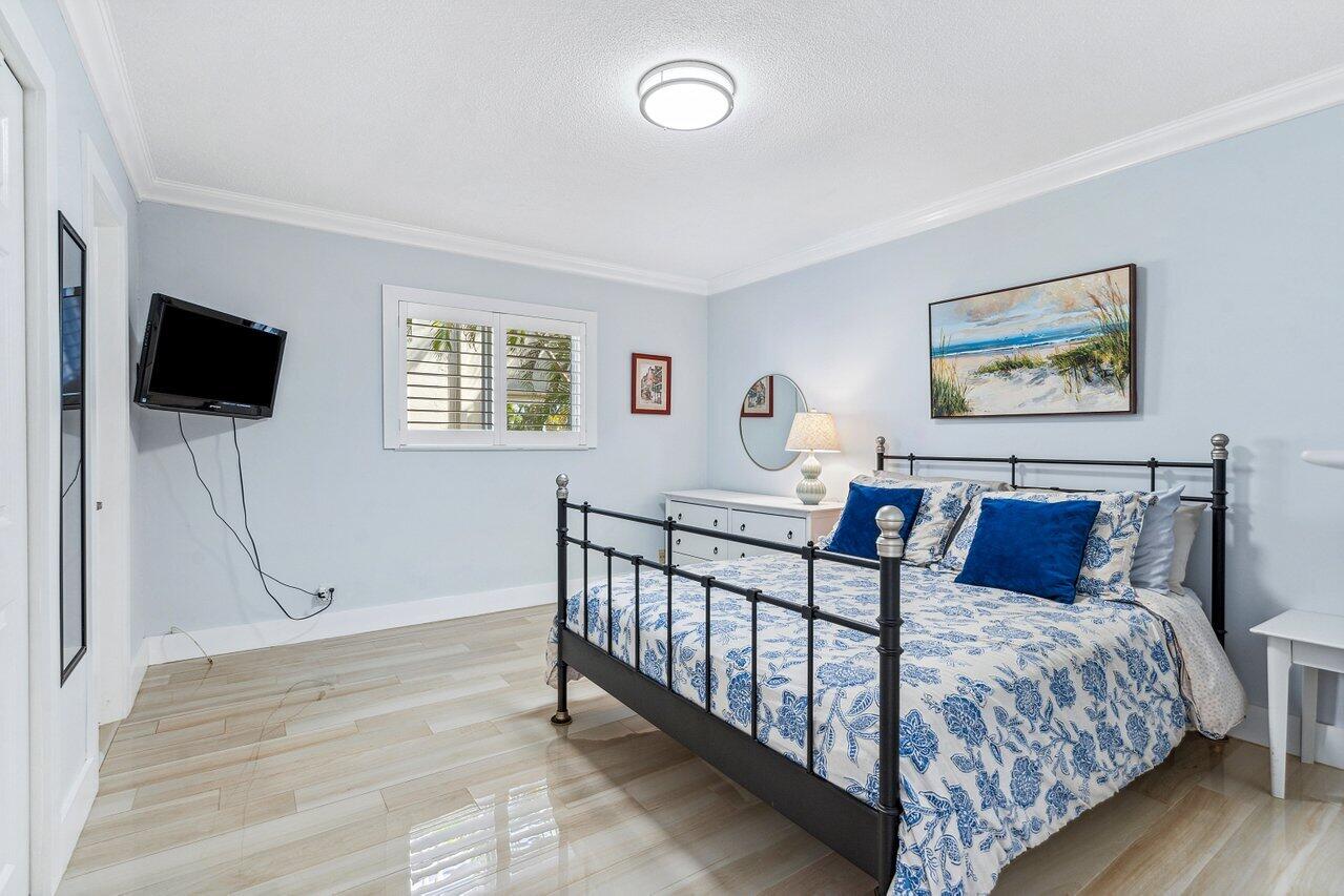 1024 Bel Air Drive 2