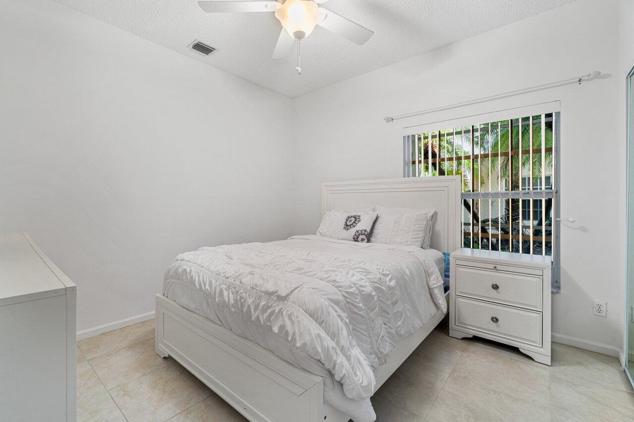 7215 Ashford Lane