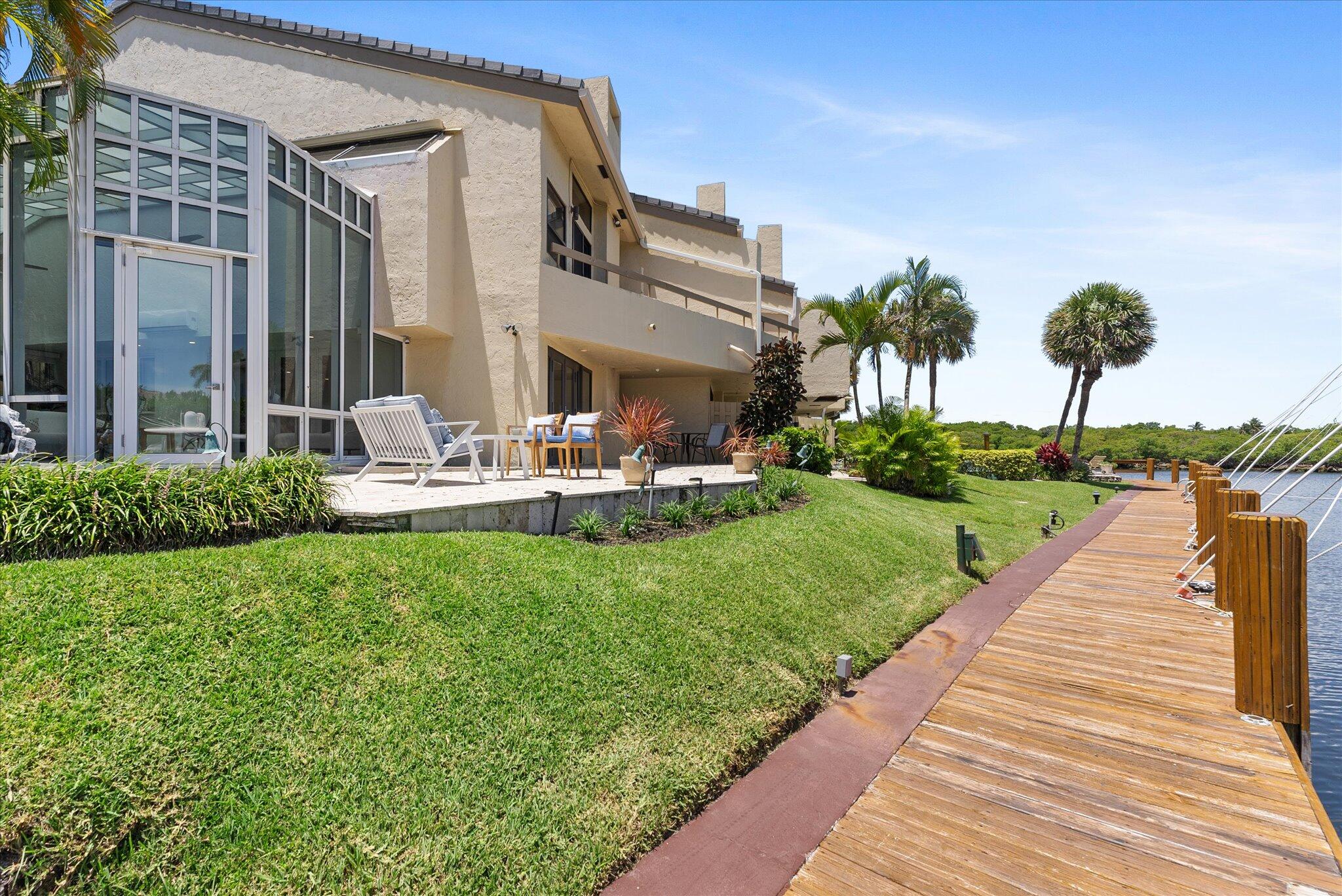 1013 Bel Air Drive 1