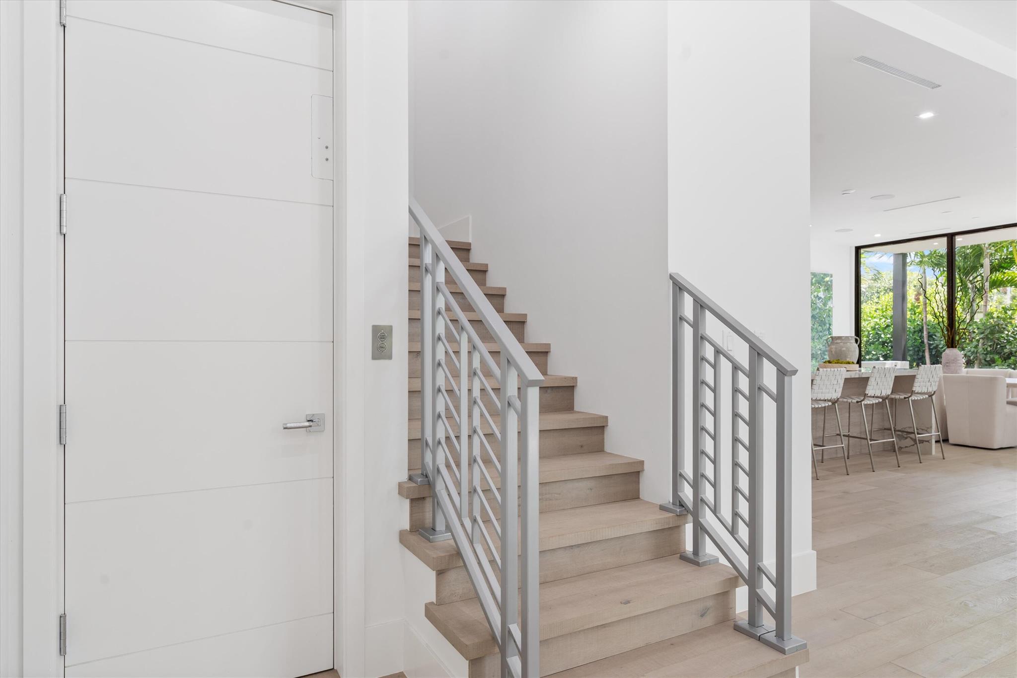 1066 Del Harbour Drive